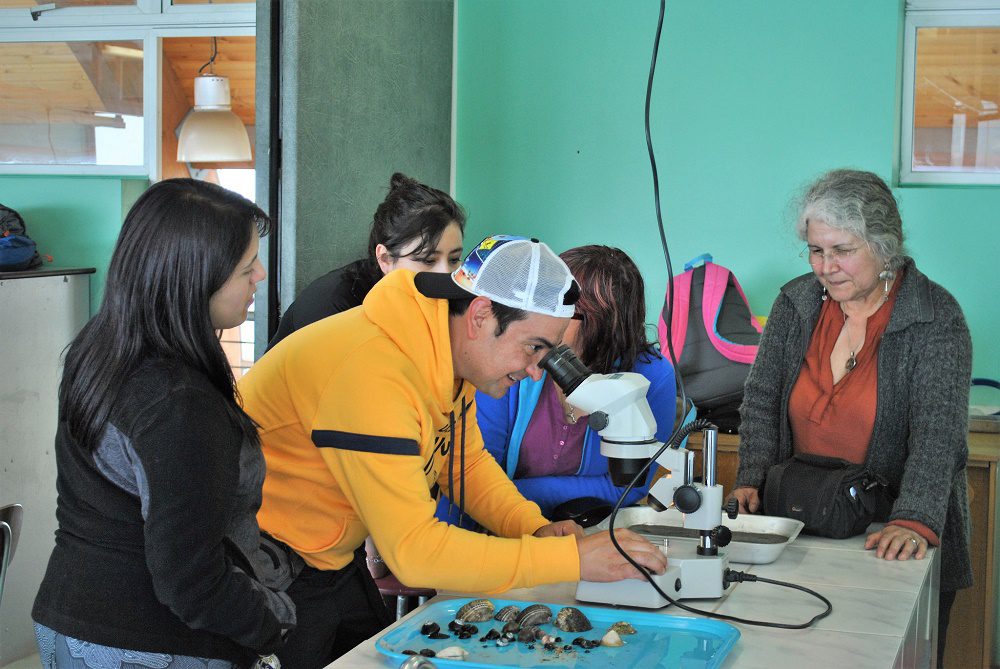 En Laboratorio Costero de Calfuco realizaron actividades para mejorar la calidad de enseñanza en ciencias naturales