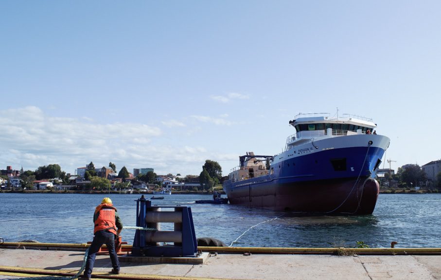 Empresa nacional de wellboats celebra botadura de nueva embarcación