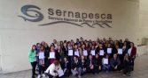 Mujeres que realizan actividades conexas de la pesca artesanal formalizan su labor en el registro oficial de Sernapesca