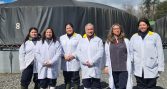 Mujeres representan la mitad de la dotación en piscicultura Catripulli de Hendrix Genetics